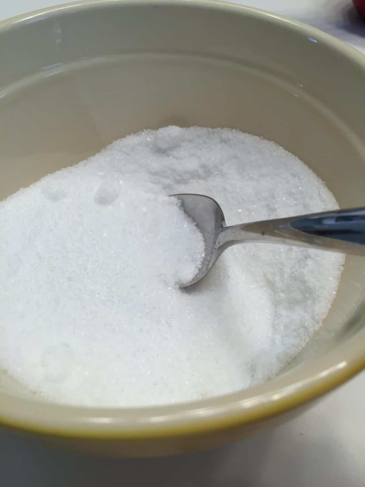Simple 4 Ingredient Bath Salt Recipe