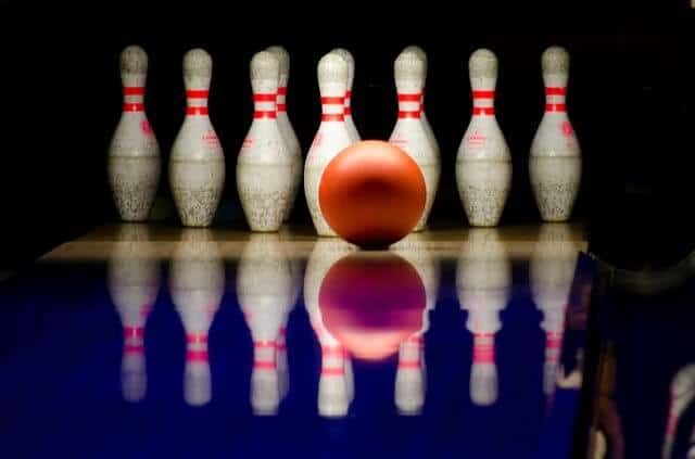 bowling-596766_640