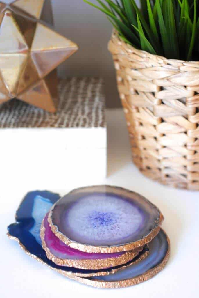 gilded-gold-edged-agate-coasters-set-685x1024
