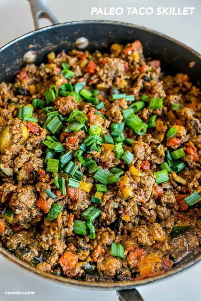 This-one-pot-paleo-taco-skillet-is-so-delicious-
