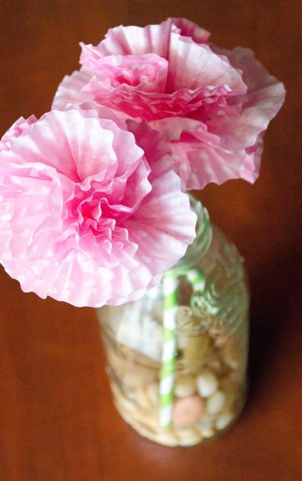 cupcake-flowers-in-vase