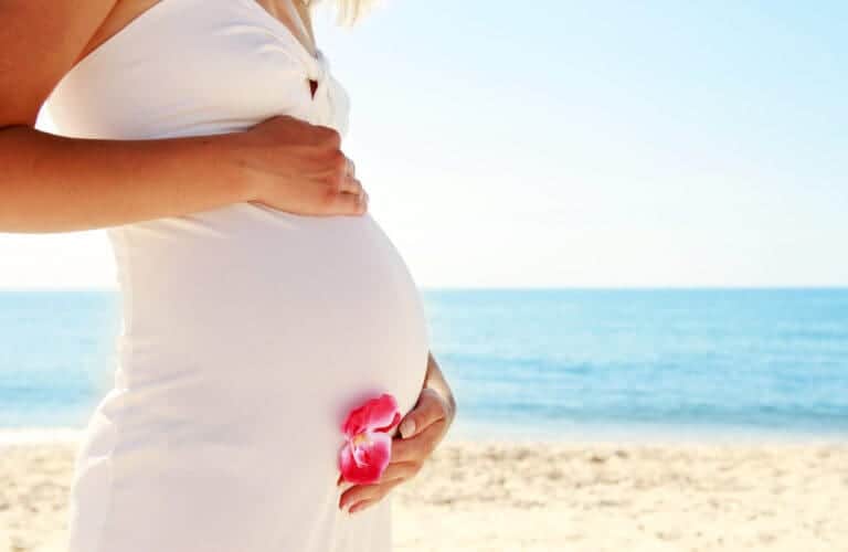 7 Tips On Traveling While Pregnant