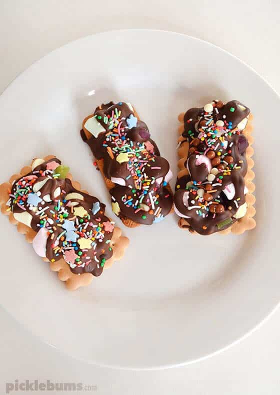 no-bake-rocky-road-cookie-bars2