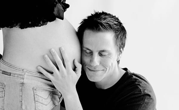 pregnancy-pregnant-mom-dad