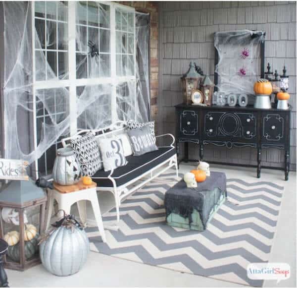 pinnable-halloween-decorating-ideas-for-porch