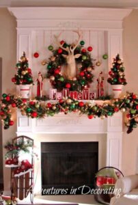 10 Stunning Christmas Fireplace Mantels - Page 3 of 3
