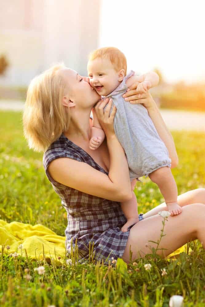 6 Reasons You Need Mom Friends 