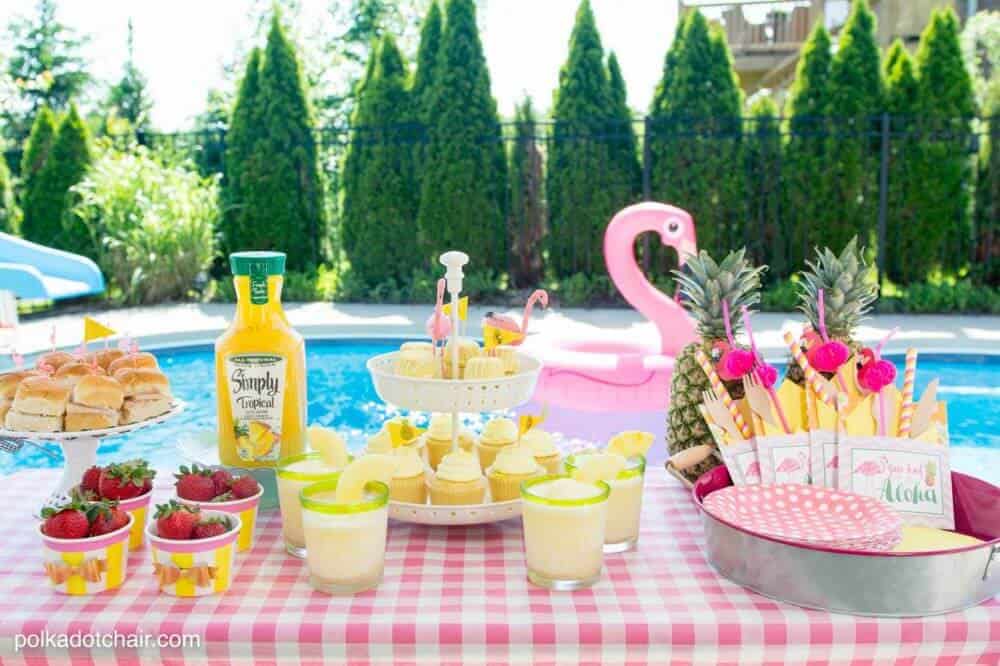 flamingo-themed parties