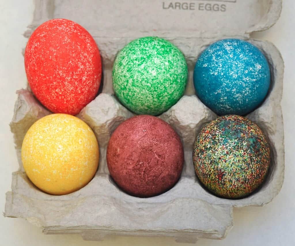 dye easter eggs