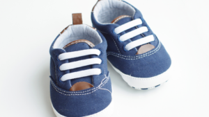 Best shoes for baby to learn to walk in: tips and recommendations