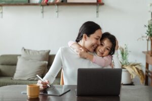 10 programs for single moms