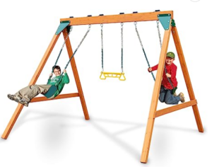 How to pick the best outdoor playsets for kids: a guide