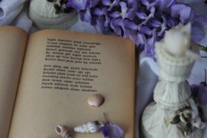 Sweetest day poems for him: express your love in words
